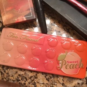 Too faced sweet peach